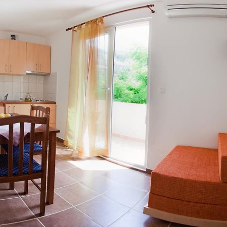 Apartment Sangaleti Lastovo Exterior photo